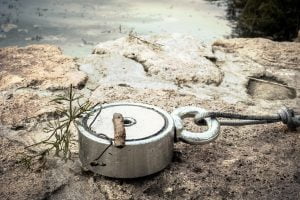 Magnet Fishing (o Pesca col Magnete), è legale?