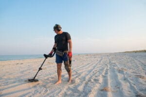 Cesenatico si prepara per il Garrett Contest 2025: Metal detector, premi e divertimento in spiaggia