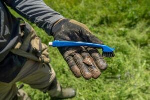 Nuovo accessorio Garrett: La spazzola per la pulizia Keeper Cleaner Brush